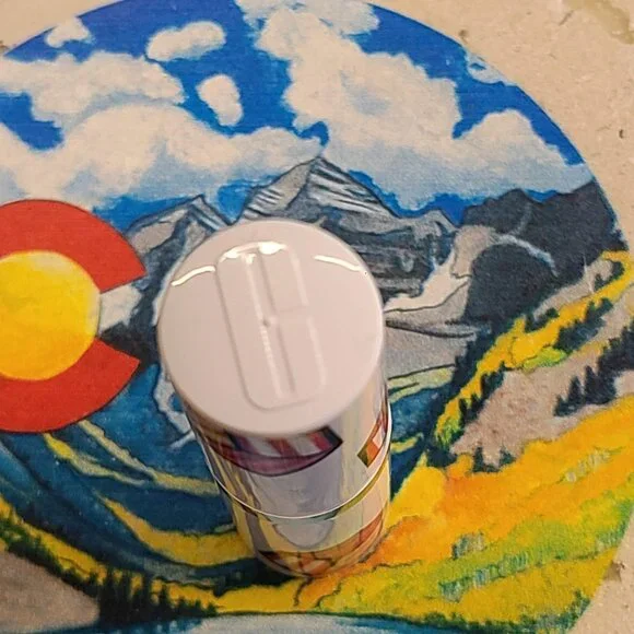 LIMITED EDITION CLINIQUE Pop Longwear Lipstick - Plum Pop - Picture 5 of 6